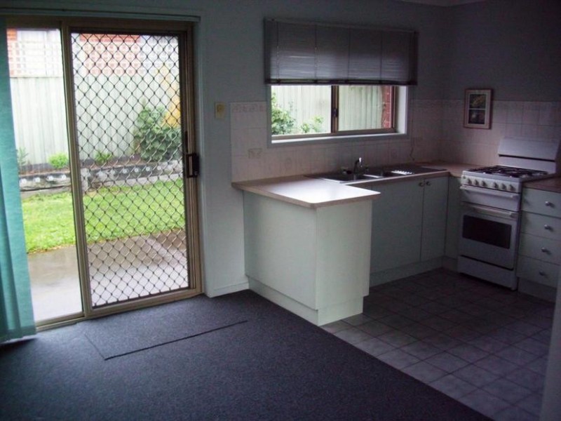 2/8 Palm Way, Narre Warren South VIC 3805