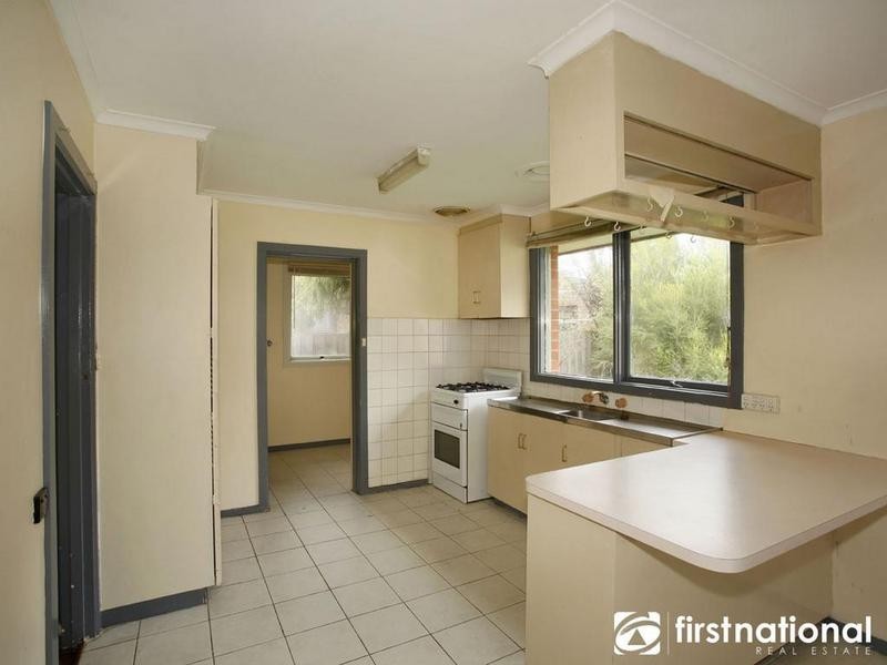 4 Lancaster Avenue, Narre Warren VIC 3805