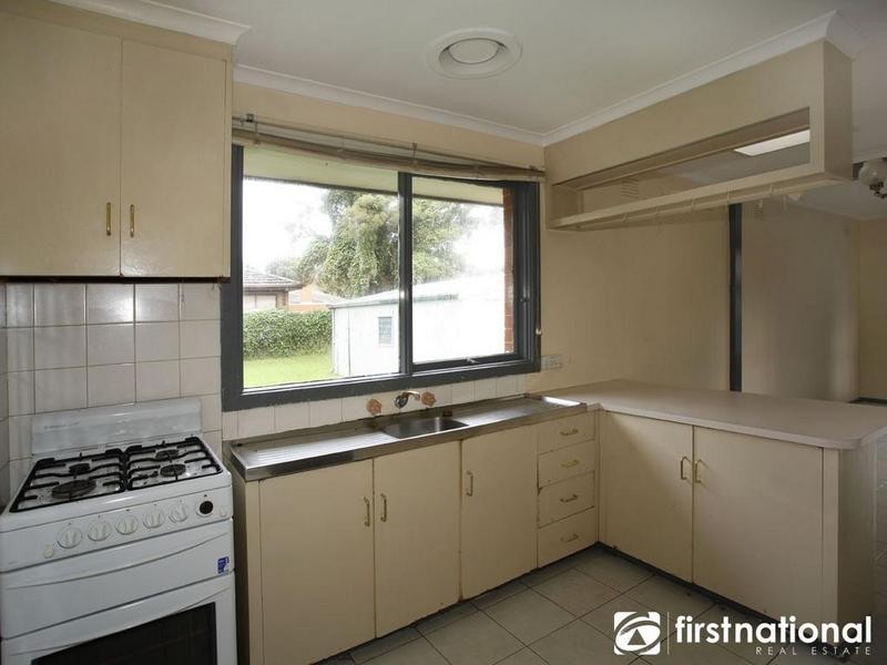 4 Lancaster Avenue, Narre Warren VIC 3805