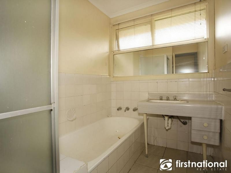 4 Lancaster Avenue, Narre Warren VIC 3805
