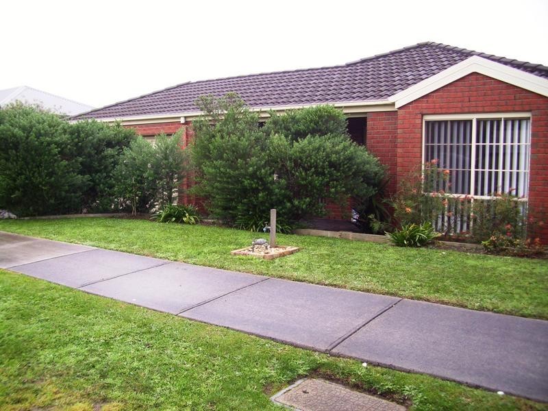 2 Pineview Court, Narre Warren South VIC 3805