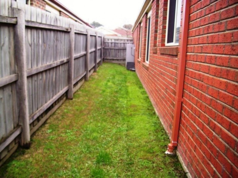 2 Pineview Court, Narre Warren South VIC 3805