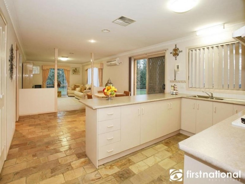 1 Susan Close, Narre Warren VIC 3805