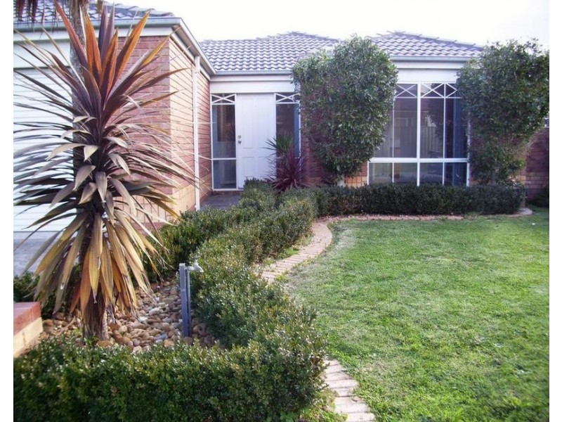 7 Cadell Place, Berwick VIC 3806
