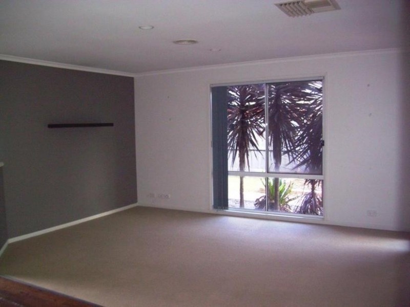 7 Cadell Place, Berwick VIC 3806