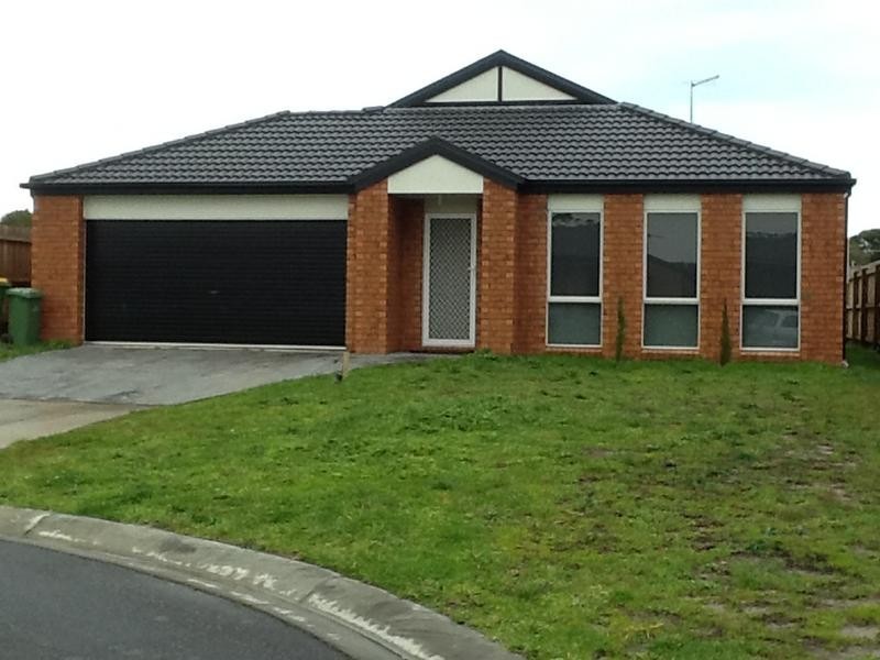 5 Greta Court, Pakenham VIC 3810