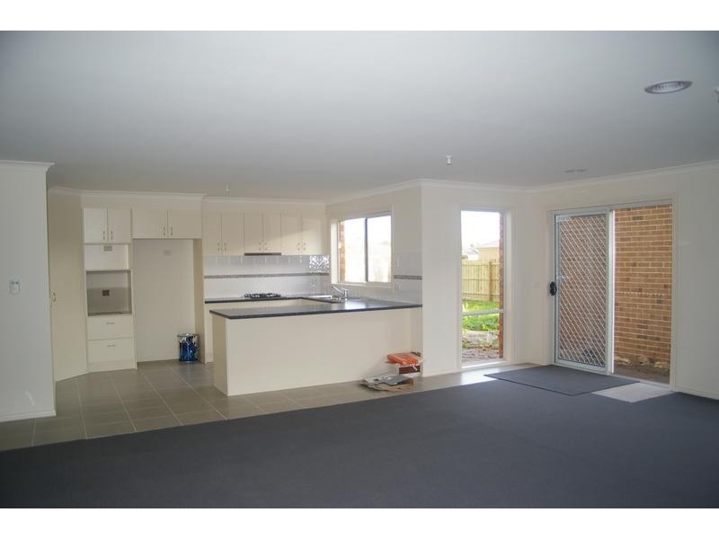 5 Greta Court, Pakenham VIC 3810