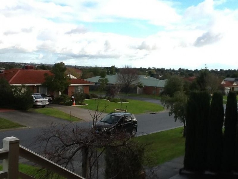 32 Browtop Road, Narre Warren VIC 3805