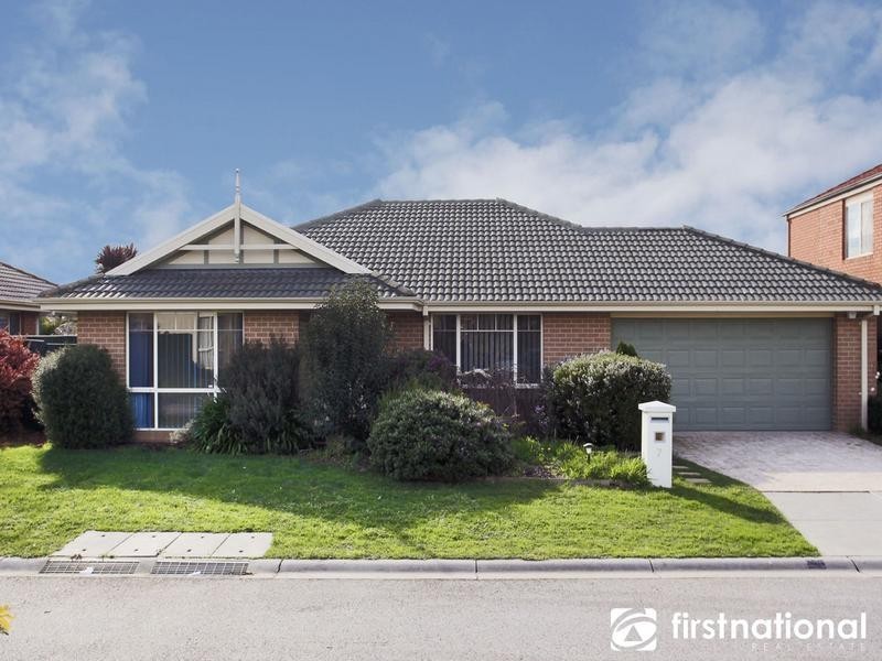 7 Brookville Court, Narre Warren South VIC 3805