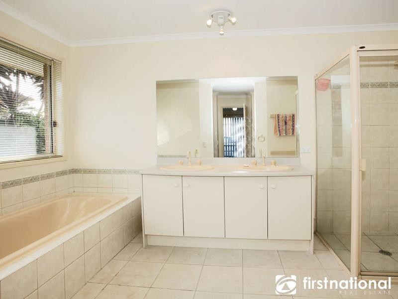 7 Brookville Court, Narre Warren South VIC 3805