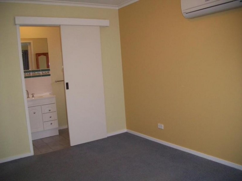 15 Culcairn Court, Narre Warren South VIC 3805