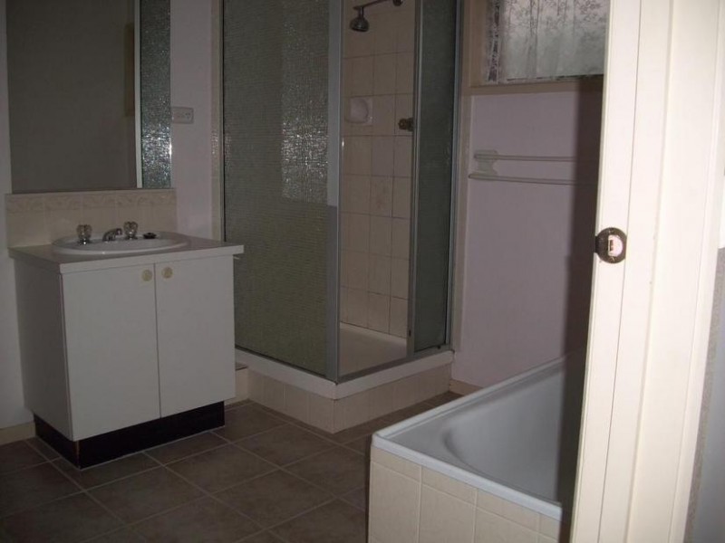 11 Amber Crescent, Narre Warren VIC 3805