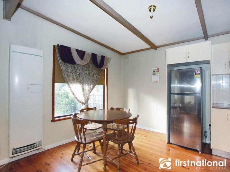 8 Sweeney Drive, Narre Warren VIC 3805