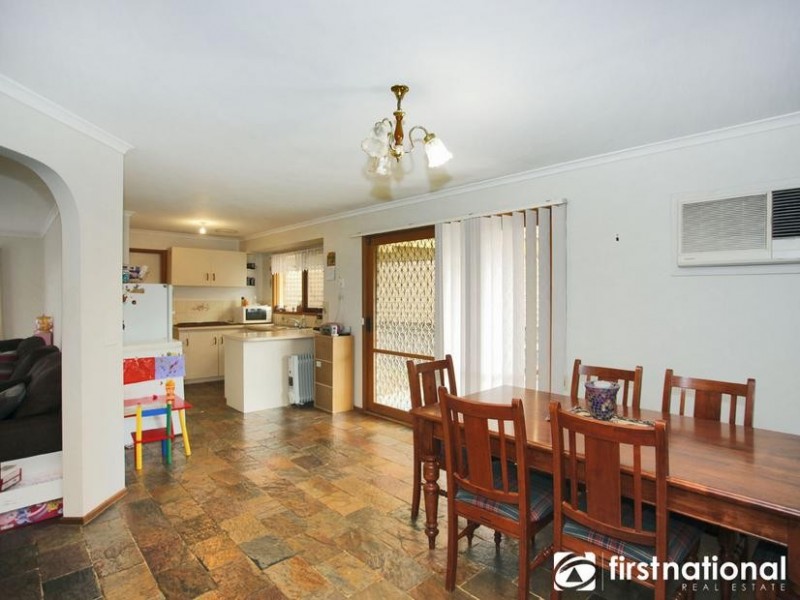 6 Ireland Avenue, Narre Warren VIC 3805