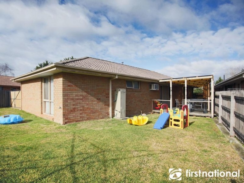 6 Ireland Avenue, Narre Warren VIC 3805