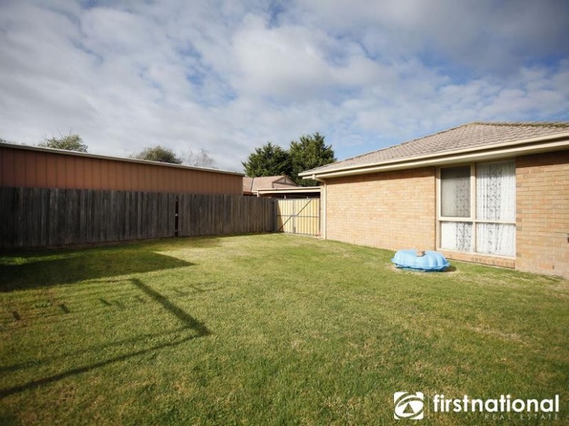 6 Ireland Avenue, Narre Warren VIC 3805