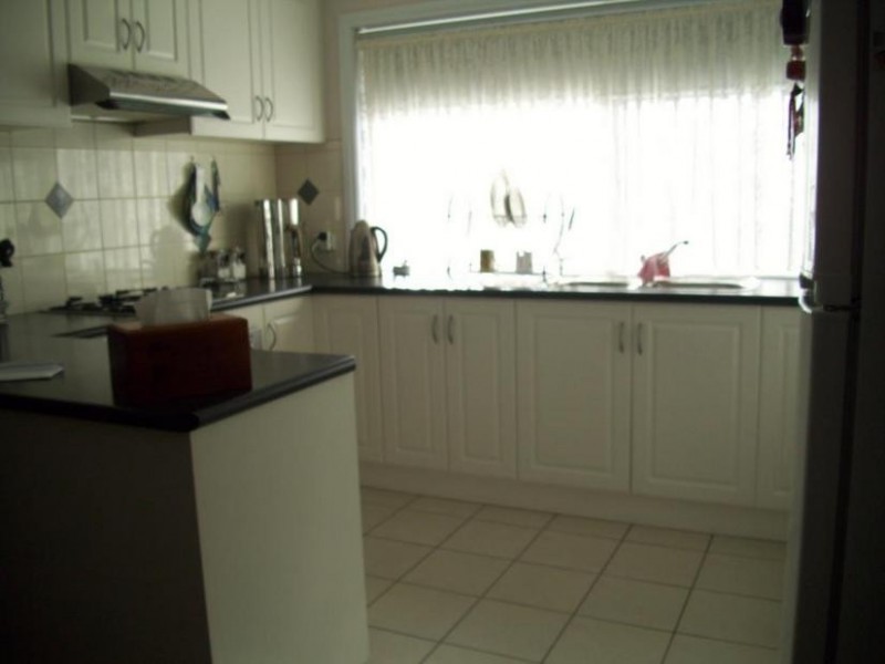 1/13a Templeton Crescent, Pakenham VIC 3810