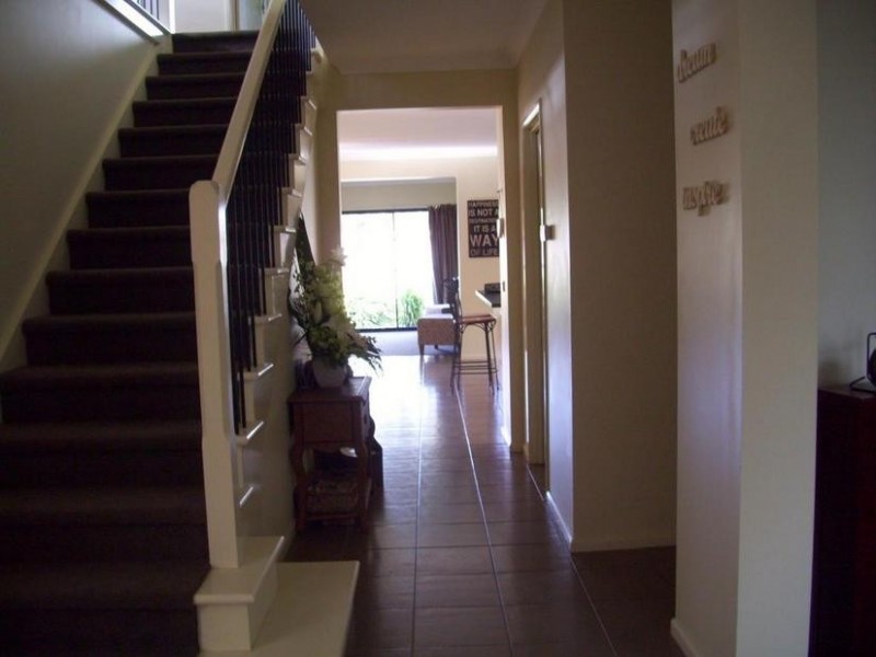 2 Riflebird Avenue, Narre Warren VIC 3805