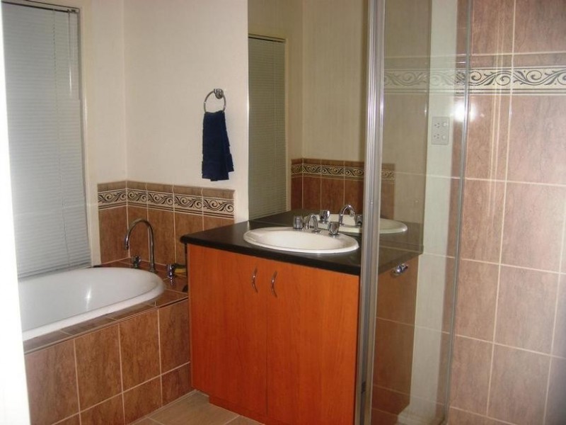 5 Britannia Close, Narre Warren South VIC 3805