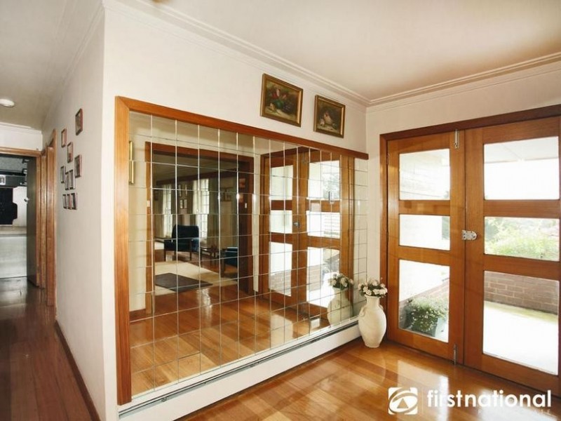 55 Charles Avenue, Hallam VIC 3803