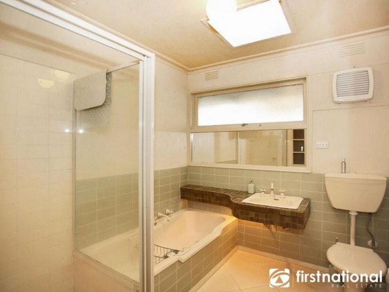 55 Charles Avenue, Hallam VIC 3803