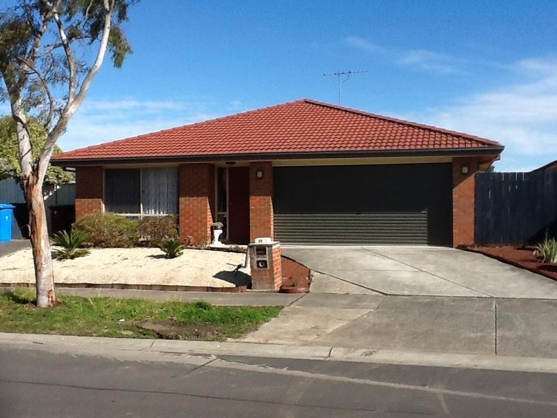 15 Boston Court, Narre Warren VIC 3805