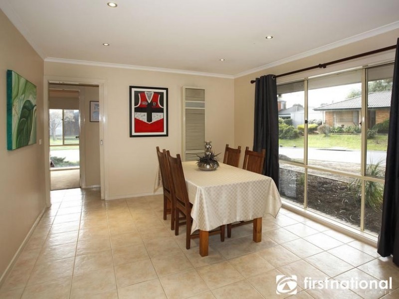 1 Swan Court, Narre Warren South VIC 3805