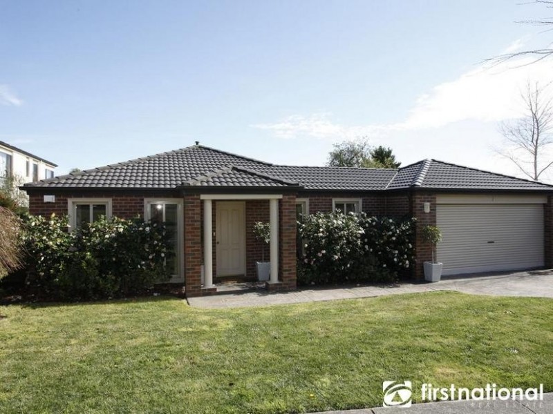 108 Bemersyde Drive, Berwick VIC 3806