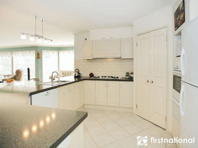 21 The Promenade, Narre Warren South VIC 3805