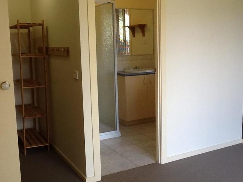 21 Galloway Drive, Narre Warren South VIC 3805