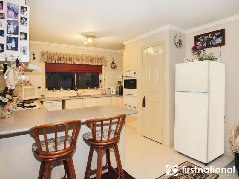 15 Claremont Glen, Berwick VIC 3806