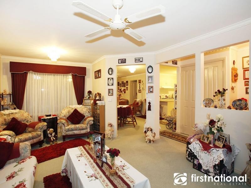 15 Claremont Glen, Berwick VIC 3806