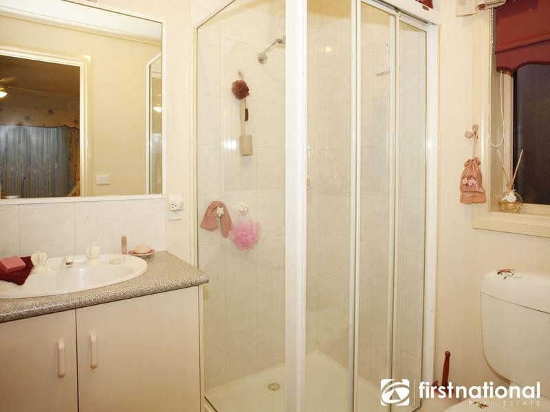 15 Claremont Glen, Berwick VIC 3806