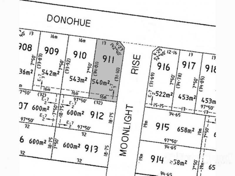 71 Donohue Street, Cranbourne East VIC 3977