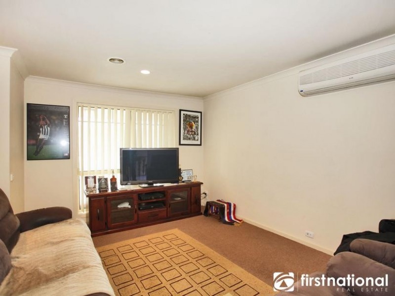 16/4 Paydon Way, Hampton Park VIC 3976