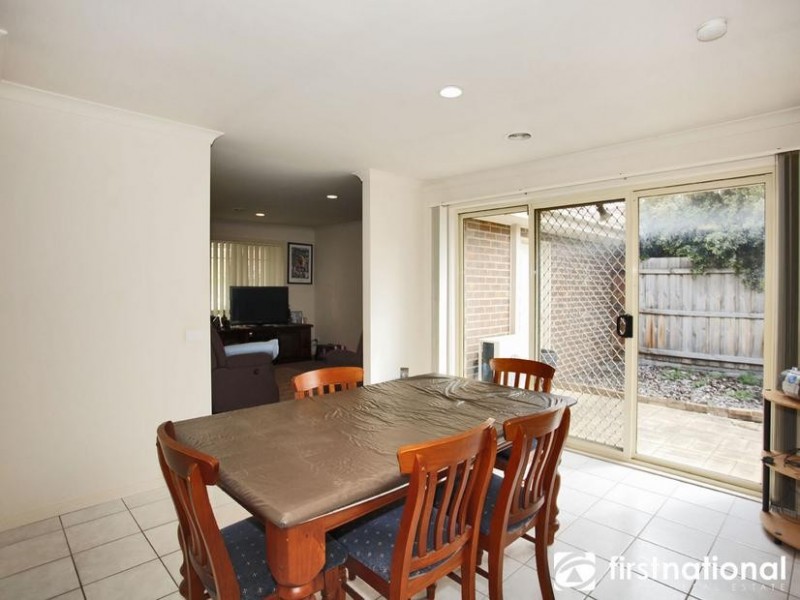 16/4 Paydon Way, Hampton Park VIC 3976