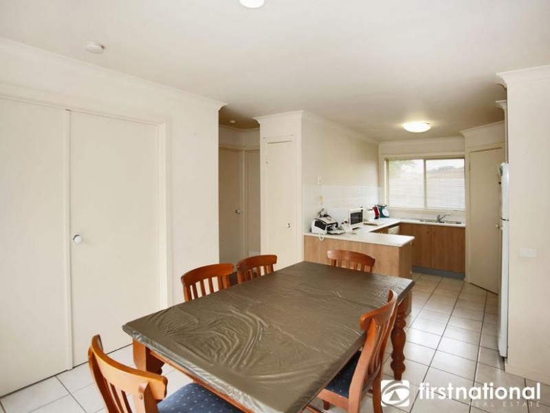16/4 Paydon Way, Hampton Park VIC 3976