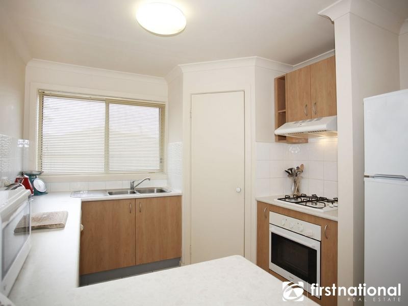 16/4 Paydon Way, Hampton Park VIC 3976