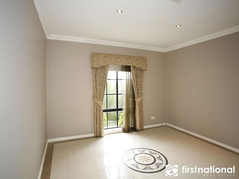 22 Telford Drive, Berwick VIC 3806