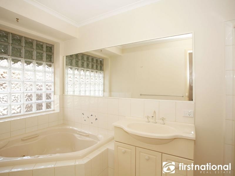 10 Hardy Court, Berwick VIC 3806