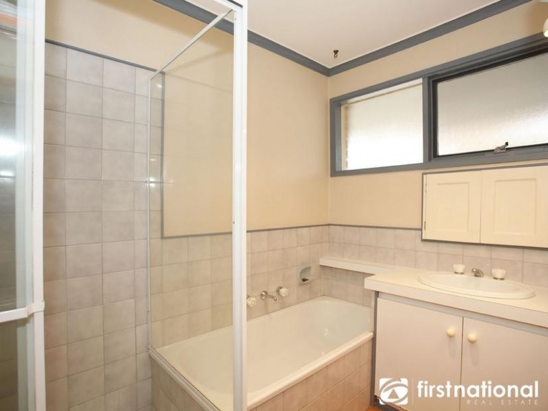 12 Woodlands Crescent, Narre Warren VIC 3805