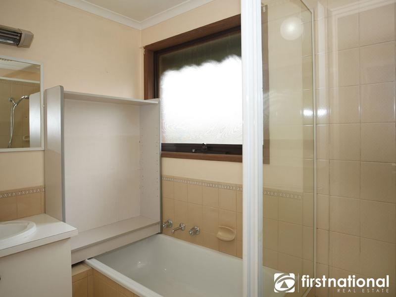 3/24 Elizabeth Street, Cranbourne North VIC 3977