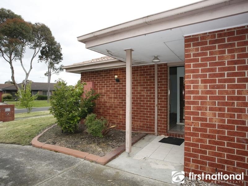 3/24 Elizabeth Street, Cranbourne North VIC 3977