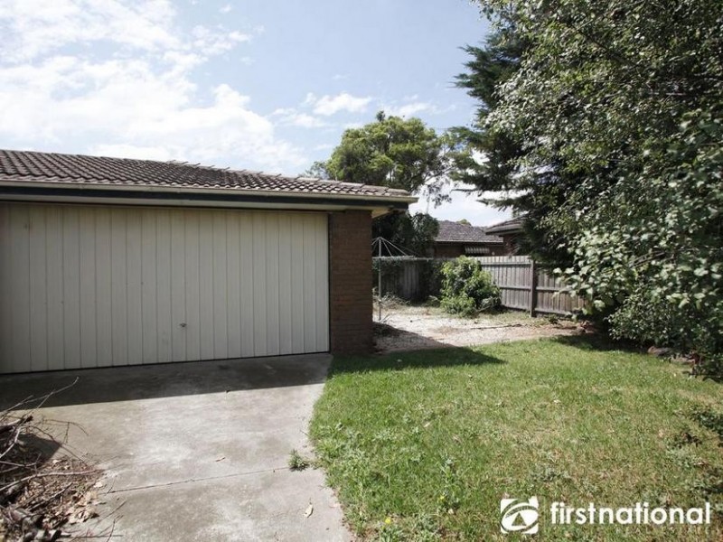 2 Lancaster Avenue, Narre Warren VIC 3805
