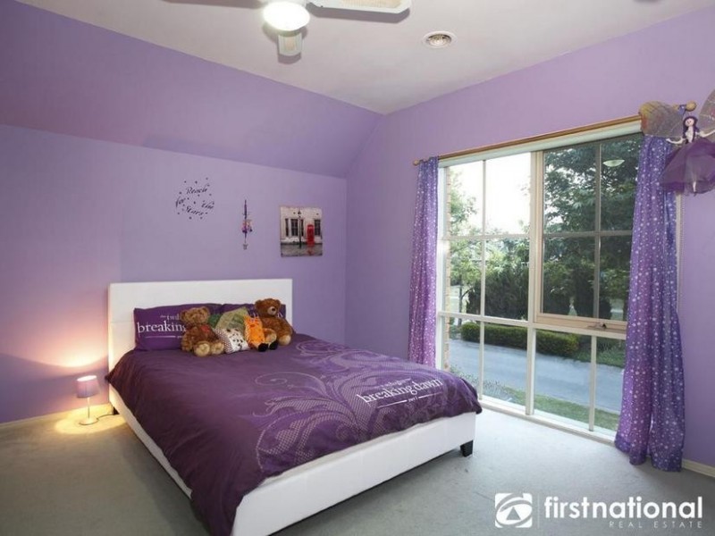 4 Cypress Hills Drive, Narre Warren South VIC 3805