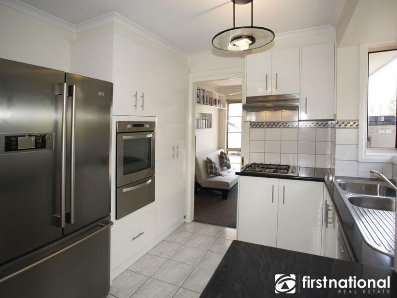 11 Clarinda Drive, Narre Warren VIC 3805