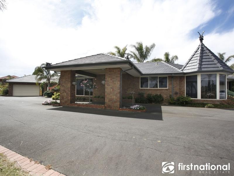 40-42 Caserta Drive, Berwick VIC 3806