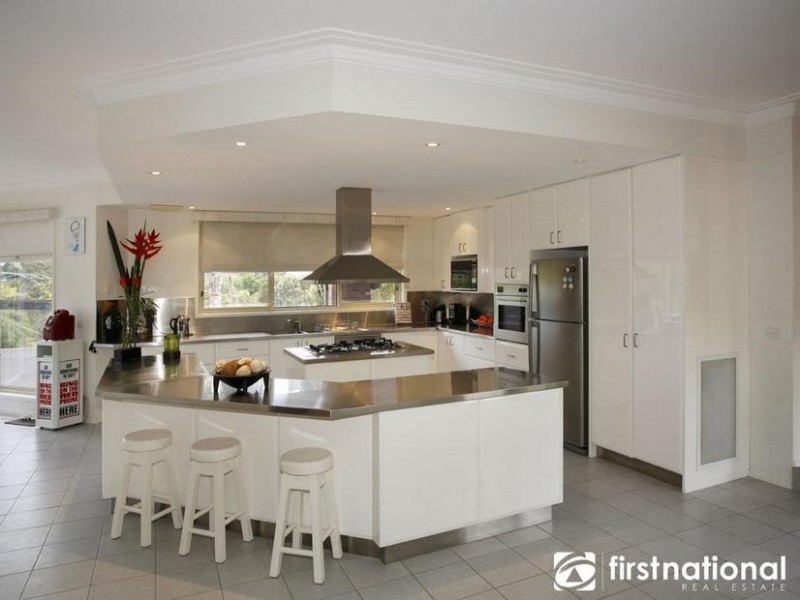 40-42 Caserta Drive, Berwick VIC 3806