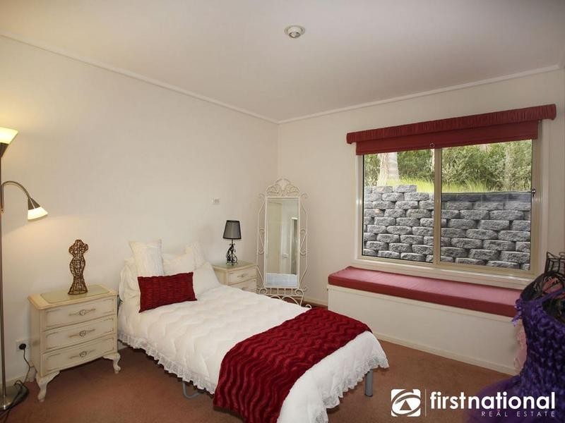 40-42 Caserta Drive, Berwick VIC 3806