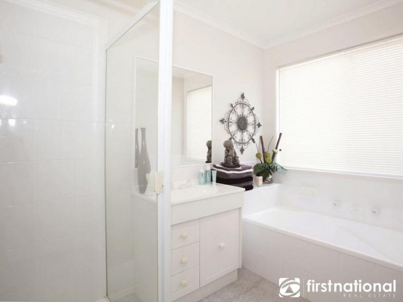 57 Kershaw Drive, Narre Warren South VIC 3805